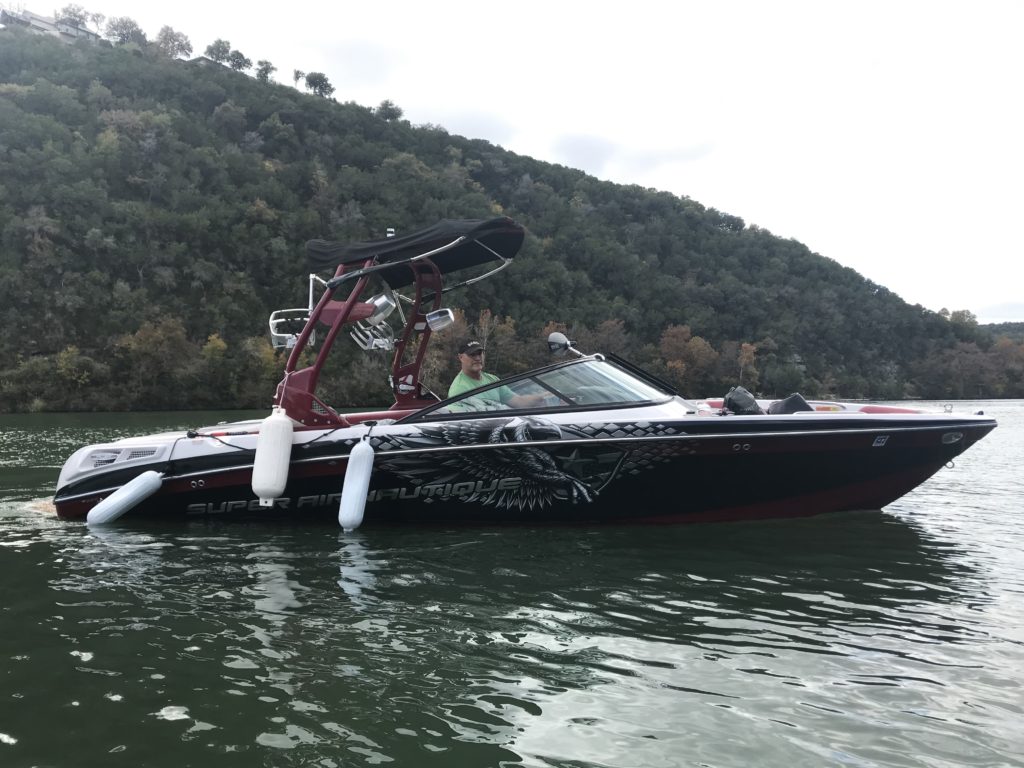 Austin Texas boat rentals Lake Austin